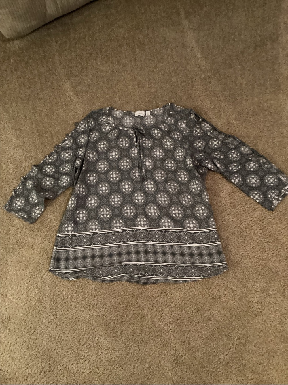 Kim Rogers Gray Patterned Peasant Blouse